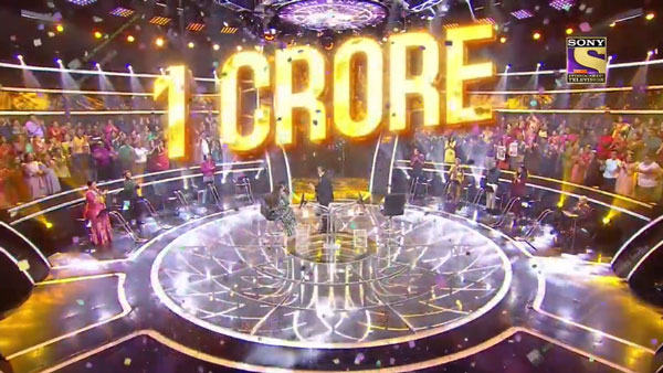 ஒரு கோடி ரூபாய் பரிசு வென்றவருக்கு புத்தம் புதிய காரை பரிசாக வழங்கி கவுரவித்த ஹூண்டாய்... அந்த தருணம் இருக்கே வேற லெவல்!