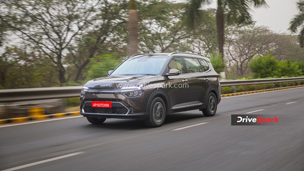 கியா கேரன்ஸ் காரின் ரகசியங்கள் . . . இதெல்லாம் ஷோரூம்ல வேலை பாக்குறவங்களுக்கு கூடத் தெரியாது . . .