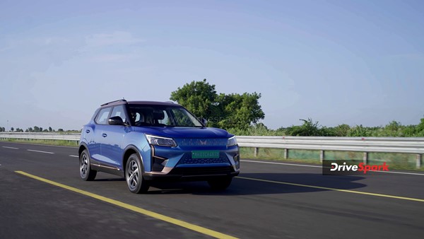 ரேஞ்ச் மட்டுமல்ல எல்லாமே சூப்பர் . . . மஹிந்திரா எக்ஸ்யூவி 400 காரின் ரிவியூ இதோ . . .