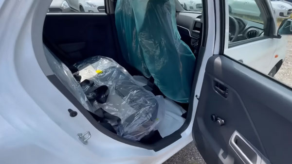 ரூ.4 லட்சத்தில் மாருதி கார் என்றால் இப்படிதான் இருக்கும்போல!! மொத்தமா பார்த்துட்டு ஒரு முடிவு பண்ணுங்க...