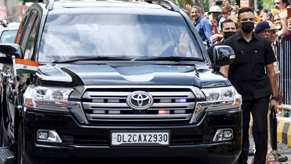 அமைச்சரின் உதவியாளர் செய்ய கூடிய காரியமா இது?.. இப்படி ஒரு காரியத்தை இனி அவர் வாழ் நாளில் செய்யவே மாட்டாரு!