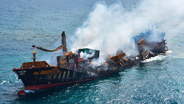 படகில் சென்று கொண்டிருக்கையில் திடீரென அது மூழ்க நேரிட்டல் என்ன செய்வது?.. தயவு செய்து இந்த தப்பை மட்டும் செஞ்சுடாதீங்க!