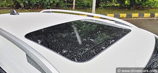 வெளிநாடுகளுக்கு ஏற்றுமதி செய்யப்படும் இடது கை டிரைவ் ஸ்கோடா குஷாக் காரின் உற்பத்தி தொடங்கியது!