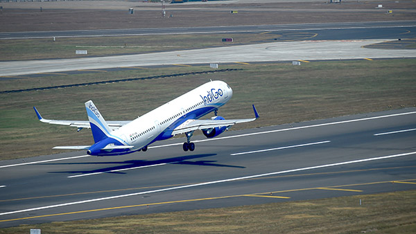 பூகம்பமே வந்தாலும் பைலட்கள் இந்த விதியை மீற மாட்டாங்க . . . இது தான் எல்லாத்துக்கும் பாதுகாப்பு . . .