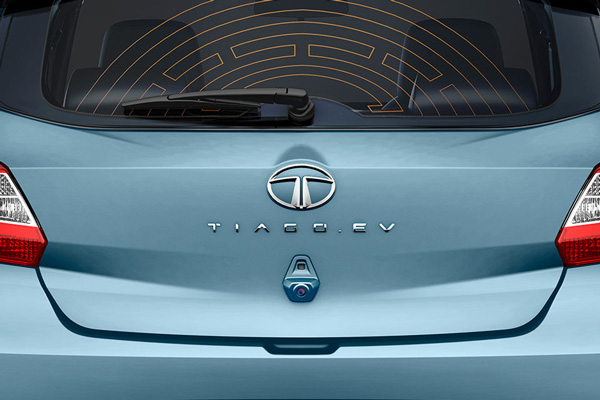 பொம்மை காரை எல்லாம் வெச்சு சீன் காட்டக் கூடாது... சீனாவின் மூக்கை உடைத்த டாடா . . . இனிமேல் சைலென்ட்டா இருக்கணும் . . .