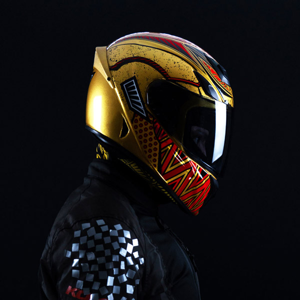 இவ்வளவு கம்மி வெயிட்ல ஹெல்மெட்டா . . . அதுவும் இந்தியாலேயே தயாரிச்சாங்களாம் . . . என்ன ரேட் தெரியுமா . . .