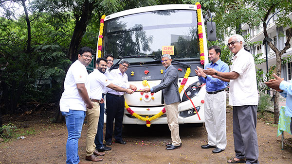 சென்னையிலேயே ஹைபிரிட் வாகனங்களை தயாரிக்க போறாங்க... ஒட்டுமொத்த இந்தியாவின் தேவையை பூர்த்தி செய்ய அசோக் லேலண்ட் அதிரடி!