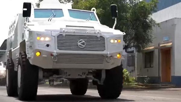 கன்னி வெடி, கையெறி குண்டு எதுவா இருந்தாலும் இந்தியாவின் இந்த தயாரிப்பு அசால்ட் செஞ்சிடும்! எதிரி படையை நடுங்க செய்ய வைக்கும் கல்யாணி எம்4!