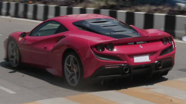 வாரி வழங்கும் மனசு... இயக்குநருக்கு ஃபெர்ராரி காரை பரிசளித்த தயாரிப்பாளர்... யாருங்க அவரு நமக்கே பாக்கணும் போல தோணுது!