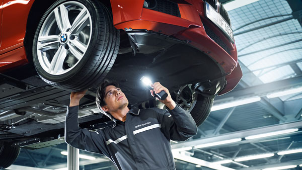 கார்ல இந்த பிரச்னைகள் மட்டும் வராம பாத்துக்கோங்க.. இவை மட்டும் வந்திருச்சு நரகத்துல இருக்க மாதிரி ஆகிரும்!