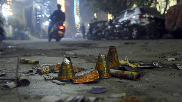 தீபாவளினாலே வண்டிங்களுக்கு ஆபத்துதான்! ஆனா இந்த சூழ்ச்சமங்களை எல்லாம் செஞ்சீங்க உங்க வாகனத்துக்கு ஒன்னுமே ஆகாது!