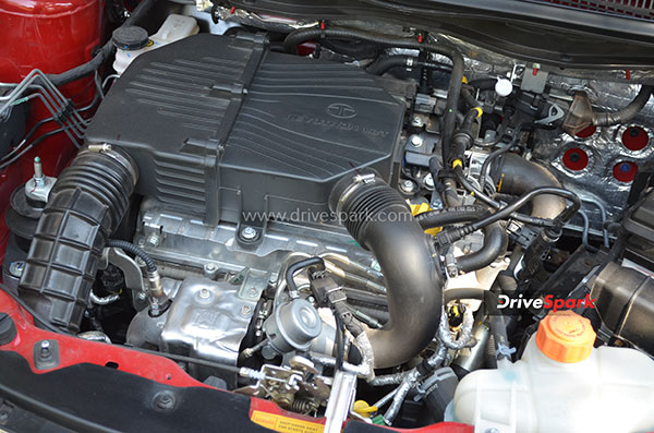 உங்க வாகனம் மழை வெள்ளத்துல மூழ்கிருச்சா... உடனே கவனிக்க வேண்டிய ஐந்து முக்கிய கார் பாகங்கள்!