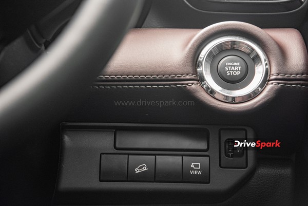 உங்க வாகனம் மழை வெள்ளத்துல மூழ்கிருச்சா... உடனே கவனிக்க வேண்டிய ஐந்து முக்கிய கார் பாகங்கள்!