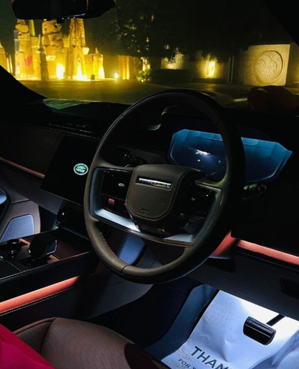 அதானியின் புதிய ரூ.4 கோடி லக்சரி கார்... எந்த பிராண்டில் வாங்கியிருக்காரு தெரியுமா? இதெல்லாம் இவருக்கு அசால்ட்