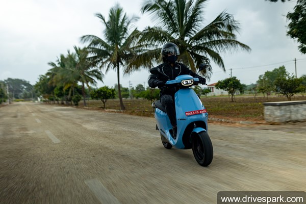 அடேங்கப்பா . . . ஓலா ஸ்கூட்டருக்கு இவ்வளவு வரவேற்பா? ஒவ்வொரு நிமிஷத்துக்கும் ஒரு ஸ்கூட்டர் வித்திருக்காங்க . . .