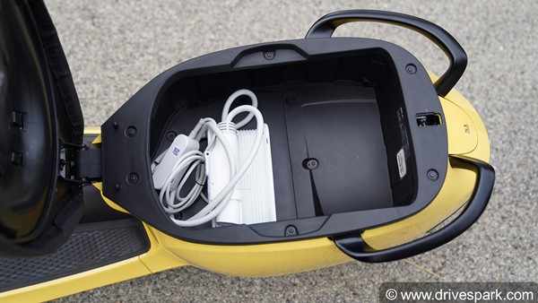 ரொம்ப முக்கியமான விஷயம்... ஸ்கூட்டர் வாங்கும்போது இதை பாக்காம விட்றாதீங்க... இது சரியா இல்லேனா அவ்ளோதான்!