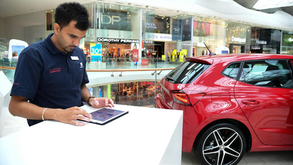 கார்களை ஆன்லைன்ல வாங்குறது நல்லதா இல்ல ஷோரூம் போயி வாங்குவது நல்லதா... எதுல லாபம் அதிகம்? முழு விபரம்!