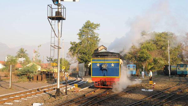 இந்தியாவையே திரும்பி பார்க்க வைக்கும் திருச்சி . . . ஊட்டி மலை ரயில் வேற லெவலுக்கு மாற போகுது . . .