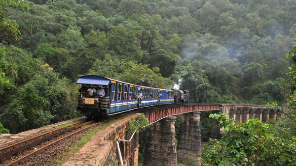 இந்தியாவையே திரும்பி பார்க்க வைக்கும் திருச்சி . . . ஊட்டி மலை ரயில் வேற லெவலுக்கு மாற போகுது . . .