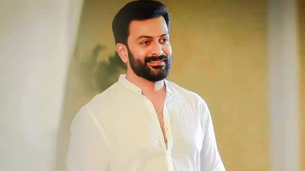 இந்த பிரபல நடிகர் இன்னும் எத்தனை கார் தாங்க வாங்குவாரு!! புதியதாக மற்றொரு விலைமிக்க மெர்சிடிஸ் கார்...