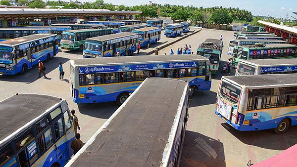 இனிமேல் வாலாட்ட முடியாது... தமிழக அரசு பஸ் டிரைவர், கண்டக்டர்களுக்கு திடீர் உத்தரவு... வெச்சு செய்ய போறாங்க!