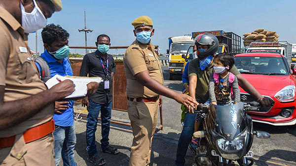 இஷ்டத்துக்கு ஓட்டலாம் . . . யாரும் அபராதம் போடமாட்டாங்க... மக்களுக்குத் தீபாவளி பரிசை அறிவித்த மாடல் அரசு . . .