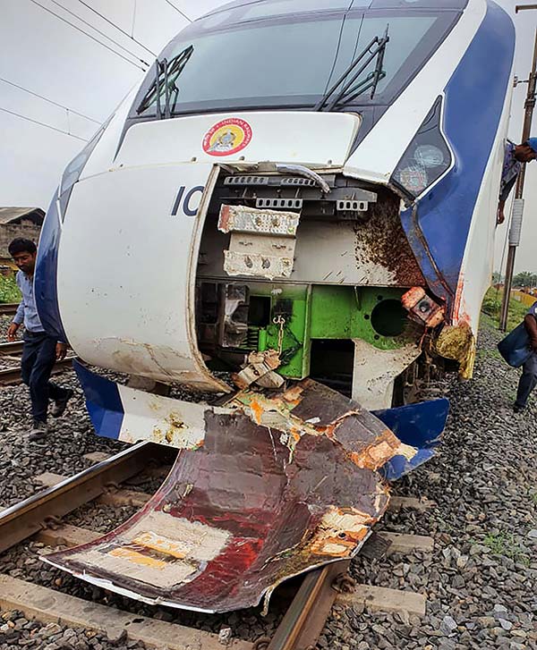 6 நாளில் சுக்குநூறாக உடைந்த வந்தே பாரத் ரயில், உண்மையில் வெறும் சோப்பு டாப்பா தானா . . . உண்மை என்ன . . .