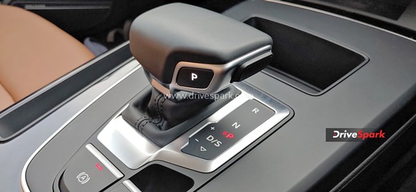 சூப்பரோ சூப்பரான காரை சொகுசு காரை இந்தியாவில் விற்பனைக்கு கொண்டு வந்திருக்கும் ஆடி... விலைகூட அவ்வளவு அதிகமில்ல!