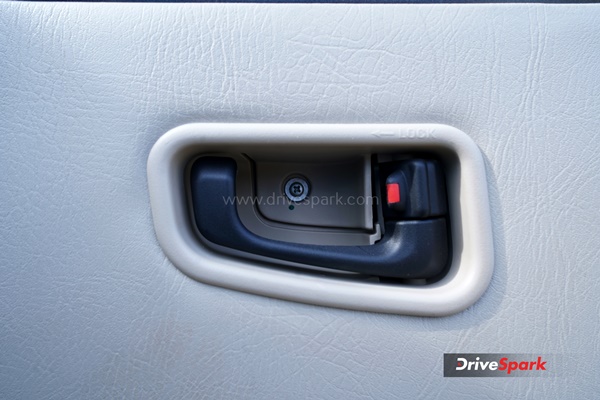 இந்த காரை குறை சொல்லவே மனசு வரலிங்க... மஹிந்திரா ஸ்கார்பியோ கிளாசிக்கை ஓட்டி பார்த்தபோது எங்களுக்கு கிடைத்த அனுபவம்!