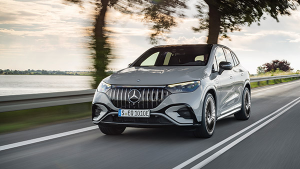 ரோல்ஸ் ராய்ஸ் எல்லாம் கிடையாது . . . உலகத்திலேயே பணக்கார கார் நிறுவனம் எது தெரியுமா . . .