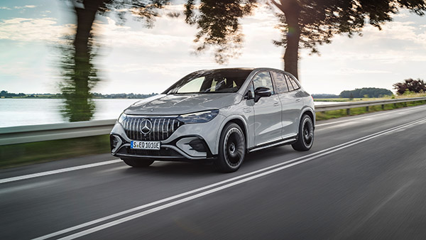 ரோல்ஸ் ராய்ஸ் எல்லாம் கிடையாது . . . உலகத்திலேயே பணக்கார கார் நிறுவனம் எது தெரியுமா . . .