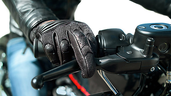 த்ரோட்டில் செய்யலனா பைக் ஆஃப் ஆகிருதா... அப்போ இதுதான் காரணமா இருக்கும்! த்ரோட்டில் செய்யலனா பைக் ஆஃப் ஆகிருதா... அப்போ இதுதான் காரணமா இருக்கும்!