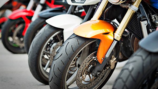 பைக் டயர்கள் காலாவதி ஆகுமா?.. இந்த சந்தேகத்திற்கான பதில் இதோ! பைக் டயர்கள் காலாவதி ஆகுமா?.. இந்த சந்தேகத்திற்கான பதில் இதோ!