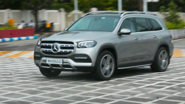 உலக கோப்பையை எல்லாம் ஒரமா வையுங்க . . . ரோஹித் சர்மா வாங்கிய காஸ்ட்லியான காரை பத்தி தெரிஞ்சுக்கலாம் வாங்க . . .