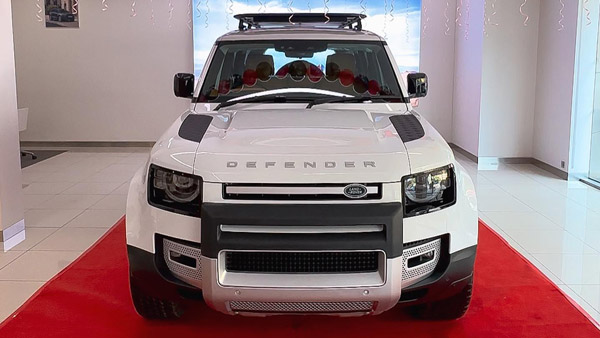 நம்ம முதல்வருக்கே போட்டியா! சூப்பரான சொகுசு காரை வாங்கிய தர்பார் பட வில்லன்... விலையை கேட்டீங்க மயக்கமே வந்திடும்!