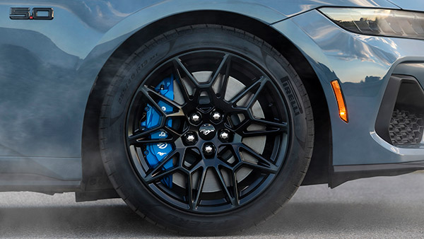 20 இன்ச் அல்லது 18 இன்ச் எந்த அளவு டயர் உங்க காருக்கு பொருத்தமானது... டயரை மாத்துறதுக்கு முன்னாடி இத ஒரு முற பாத்திடுங்க!