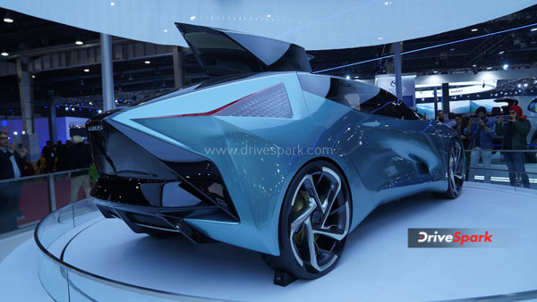 எதிர்காலத்தில் இப்படிப்பட்ட கார்கள் தான் இருக்கும்போல!!