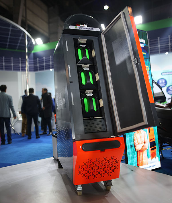 வண்டிக்கு சார்ஜ் ஏத்த இனி வெயிட் பண்ண வேணாம்! இது வந்தா பெட்ரோல் பங்க் எல்லாம் மூடிட்டு தான் போகனும் போல!