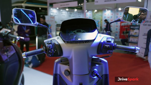 டிவிஎஸ் ஐக்யூப் எஸ்டி