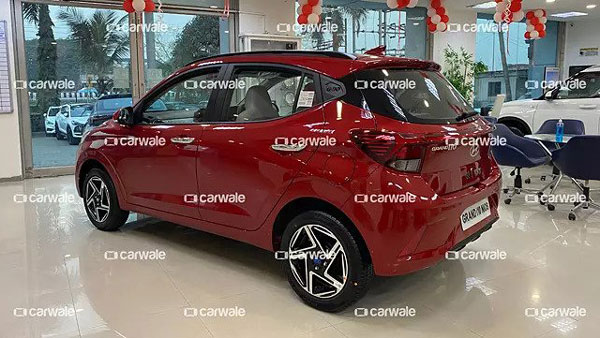 ஷோரூம்களுக்கு வர தொடங்கிய புதிய ஹூண்டாய் ஐ10... விலை இவ்ளோதானா! மாருதி, டாடா கார்களின் கதையை முடிக்க போகுது!