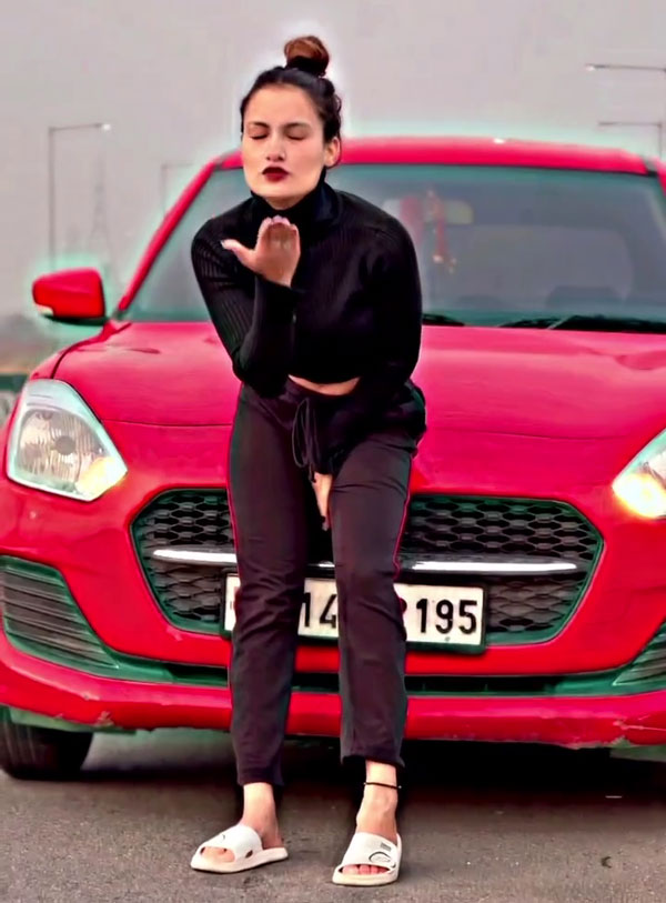 ஒரு ரீல்ஸ் வீடியோவுக்கு ரூ.17,000 அபராதம் - போலீஸார் அதிரடி!