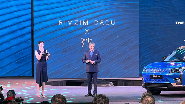 எக்ஸ்யூவி 400