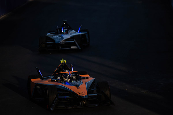 இந்தியாவின் முதல் ஃபார்முலா இ ரேஸின் இறுதி முடிவுகள்!!