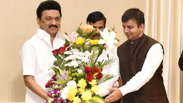 புதிய வரலாறு படைக்கிறார் மு.க.ஸ்டாலின்! எப்படி இதை சாதிச்சார்னு தெரியாம மண்டை காயும் மற்ற மாநிலங்கள்!