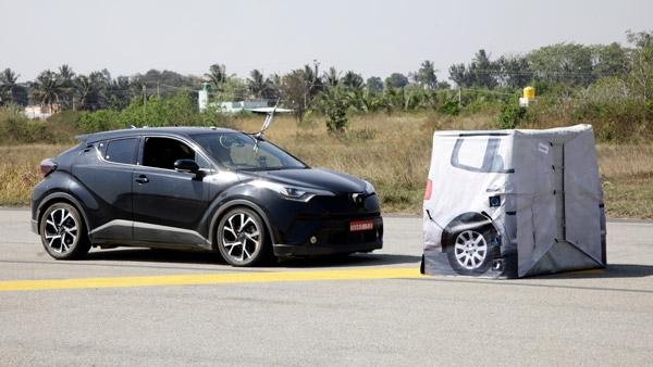 சரியா வண்டி ஓட்ட தெரியாதவங்க ஓட்டினாலும் ஆக்ஸிடென்ட் ஆகாது! இந்த ஒரு சிஸ்டம் போதும் இந்தியாவுக்கு! சரியா வண்டி ஓட்ட தெரியாதவங்க ஓட்டினாலும் ஆக்ஸிடென்ட் ஆகாது! இந்த ஒரு சிஸ்டம் போதும் இந்தியாவுக்கு!