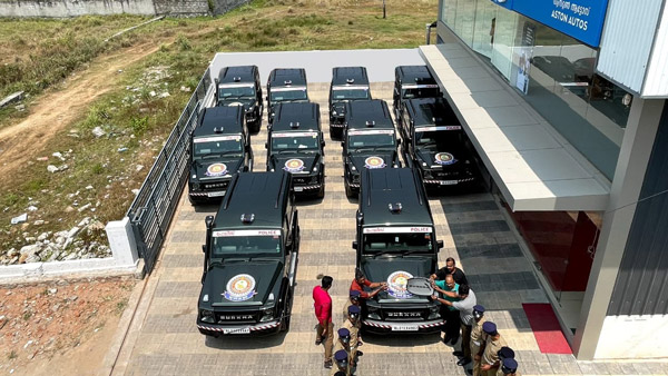 10 ஃபோர்ஸ் குர்கா வாகனங்களை டெலிவிரி எடுத்துள்ள கேரள போலீஸ்!