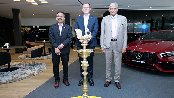 நம்ம கோவையில் இப்படியொரு மெர்சிடிஸ்-பென்ஸ் ஷோரூமா!!