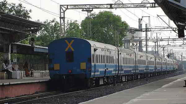 ரயிலின் கடைசிப்பெட்டியில் 'X' என வரையப்படுவதற்கான காரணங்கள்