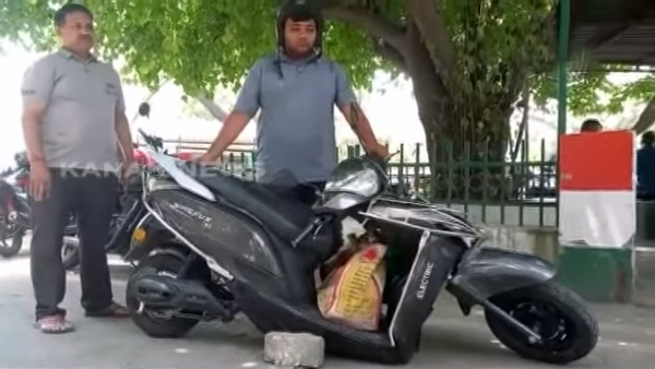 Ampere magnus ex electric scooter breaks into two