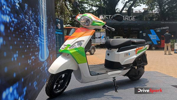 Escooter with Log9 li ion cell Escooter with Log9 li ion cell